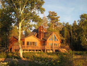 Exterior - Fantastic 3-bedroom house in Beaver Island perfect for your getaway (Beaver Island)