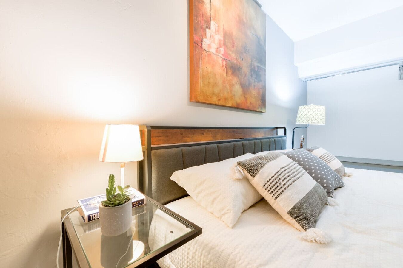 2 Schlafzimmer, Schreibtisch, Bügeleisen/Bügelbrett, WLAN