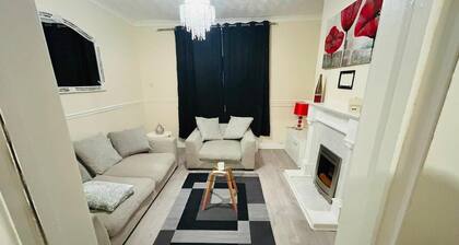 Pets - Parking - Patio - Wifi - Sleeps 4
