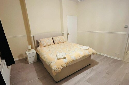 Pets - Parking - Patio - Wifi - Sleeps 4