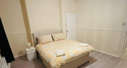 Pets - Parking - Patio - Wifi - Sleeps 4