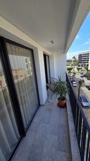 Property grounds - Chic Designer Studio - Peaceful Stay Near Everything & in the Heart of the City (Dar-el-Beida)