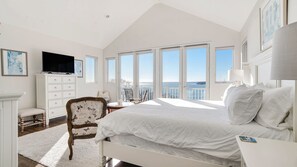 4 bedrooms, iron/ironing board, Internet, bed sheets - Southampton Tranquil Escape with Heated Pool, Outdoor Shower, and Patio... (Hampton Bays)