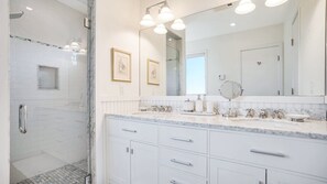 Shower, hair dryer, towels - Southampton Tranquil Escape with Heated Pool, Outdoor Shower, and Patio... (Hampton Bays)