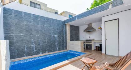 1 King, 3 Twin bed, Pool & 2 parking | 3BR2br 7ppl