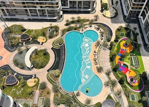 Casa luxo, sacada, vista para a piscina | Roupas de cama premium, edredons de pluma, escrivaninha