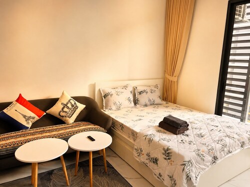 Vinhomes Grand Park Homestay - Opus One