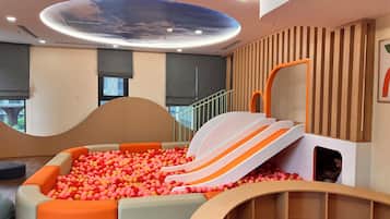 Deluxe House, Balcony, Pool View | Premium bedding, down comforters, desk, laptop workspace