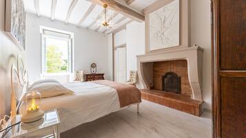 5 Schlafzimmer, Bügeleisen/Bügelbrett, WLAN, Bettwäsche