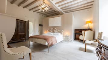 5 Schlafzimmer, Bügeleisen/Bügelbrett, WLAN, Bettwäsche