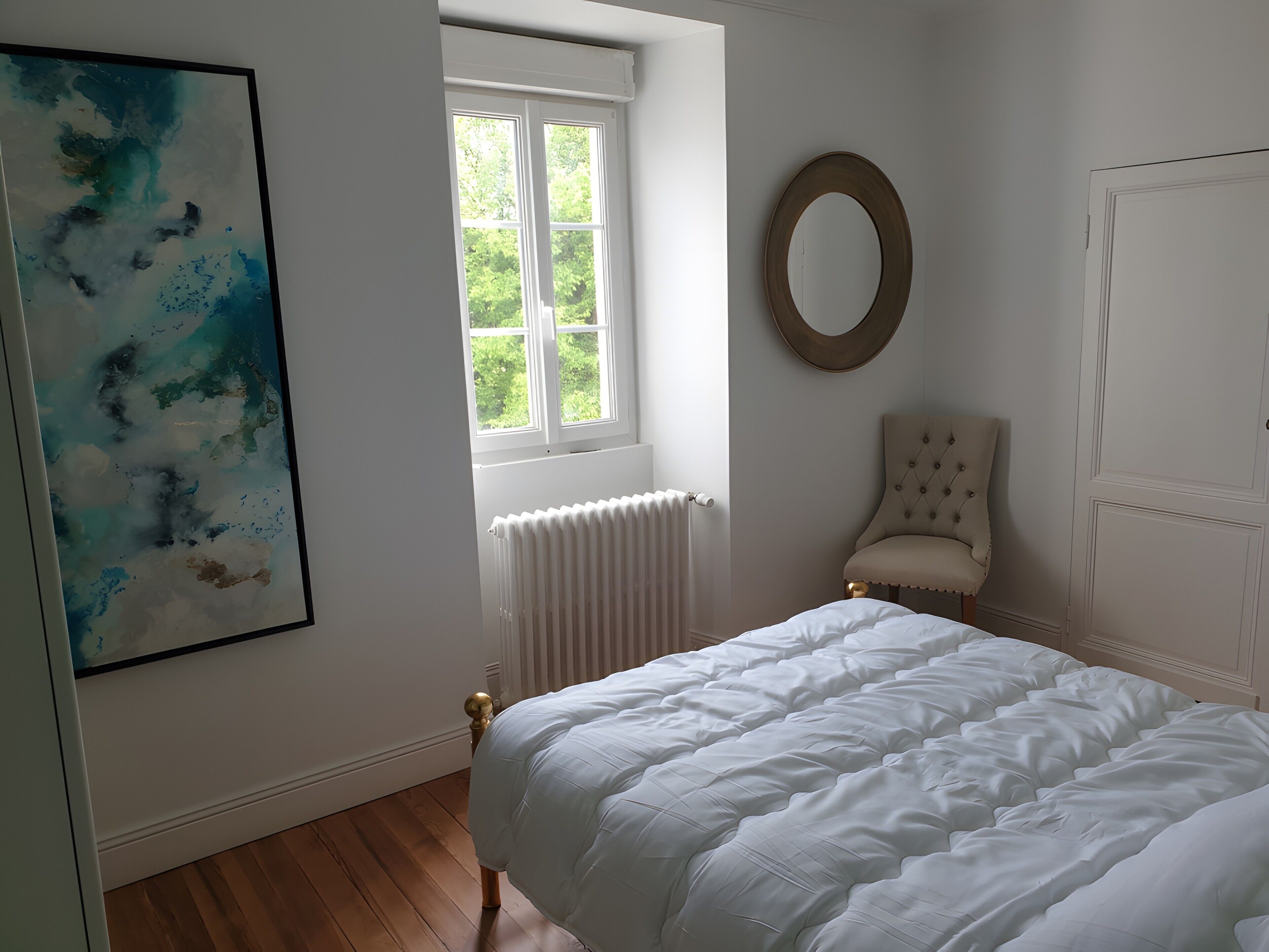 5 chambres, fer et planche à repasser, Wi-Fi, draps fournis