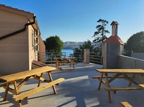 Terrace/patio - Americana Karlobag Apartments (Karlobag)