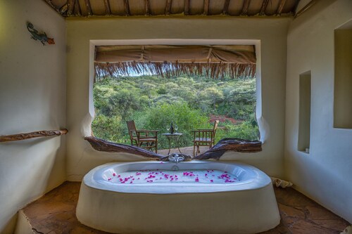 Private Bush Camp With Pool Cottages Tents - 2332