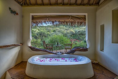 Private Bush Camp With Pool Cottages Tents - 2332