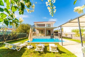 House - Villa Serafina With 4 Bedrooms and 4 Bathrooms (Ortaca)