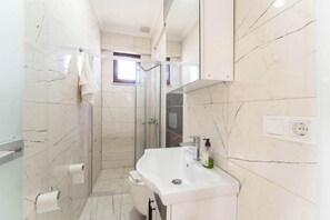 House - Villa Serafina With 4 Bedrooms and 4 Bathrooms (Ortaca)
