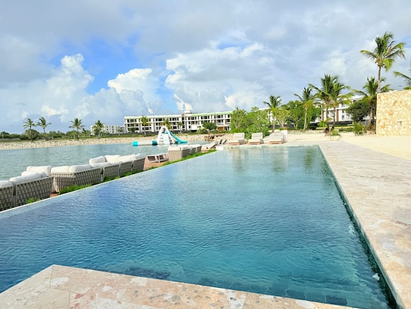 House | 4 bedrooms - Villa Moderna con Piscina Privada en Vistacana (Punta Cana)