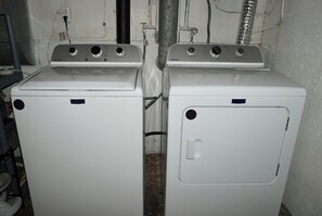 Interior - World Cup KC - 15 minutes to Arrowhead Stadium (Kansas City)