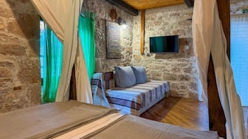 2 bedrooms