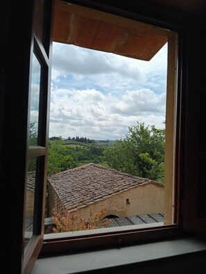 Interior - Poggio delle Civette Certaldo Entire country house among woods, vineyards and olive trees (Gorgognano, Firenze, Toscana)