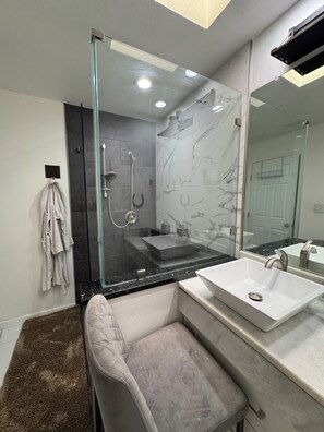 Bathroom - Red Raven – RLS Collection (Euless)