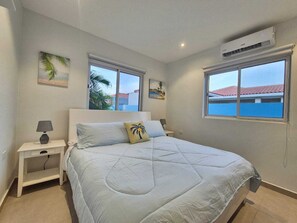 Room - Sirena Azul APT 3 1-Br with King&Single bed located 13min walking to Palm Beach (Noord)