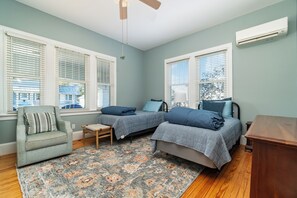 3 bedrooms, WiFi, bed sheets
