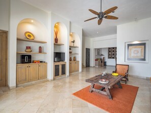 Interior - Villa Del Paraiso- Ocean View Luxury Villa SJC (Palmilla)