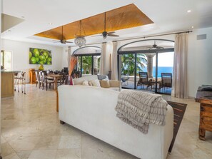 Living area - Villa Del Paraiso- Ocean View Luxury Villa SJC (Palmilla)