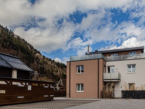 Exterior - Penthouse Schmetterling mit Dachterrasse by Interhome (Zell am See)