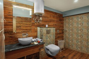 Bathroom - Mary's Chalet (Dalhousie)
