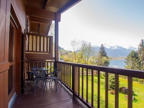 Outdoor dining - Lake and Mountain View by Interhome (Zell am See)