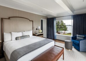 Room - Enjoy Calm Waters & Quiet Mornings | Balcony Suite w/ Seasonal Pool Access (Lancaster County)