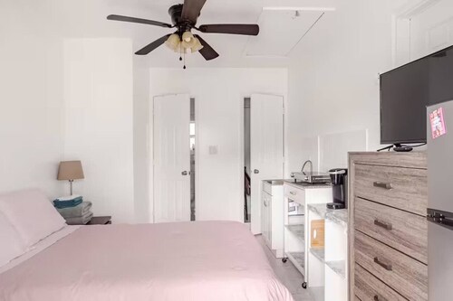 Room-private Studio Apartment in Vero Be