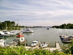 Marina - Experience a Suite Designed for Calming Stays | Courtyard, Marina, Free Parking (Lancaster County)