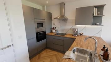 Apartment, 3 Bedrooms | Interior