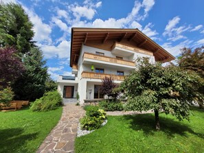 Exterior - Panorama App 2C am See, für 2-4,free Wifi by Interhome (Zell am See)