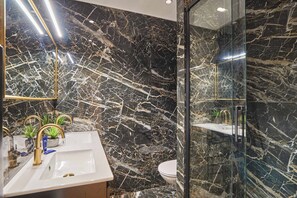 Apartment | Bathroom - Superb Apartment Trocadero Tour Eiffel (Paris)