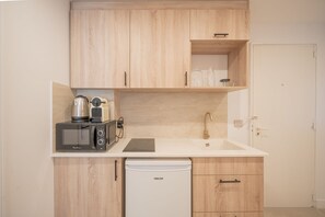 Ferienhaus | Eigene Küche | Kühlschrank, Mikrowelle, Herdplatte, Wasserkocher mit Kaffee-/Teezubehör