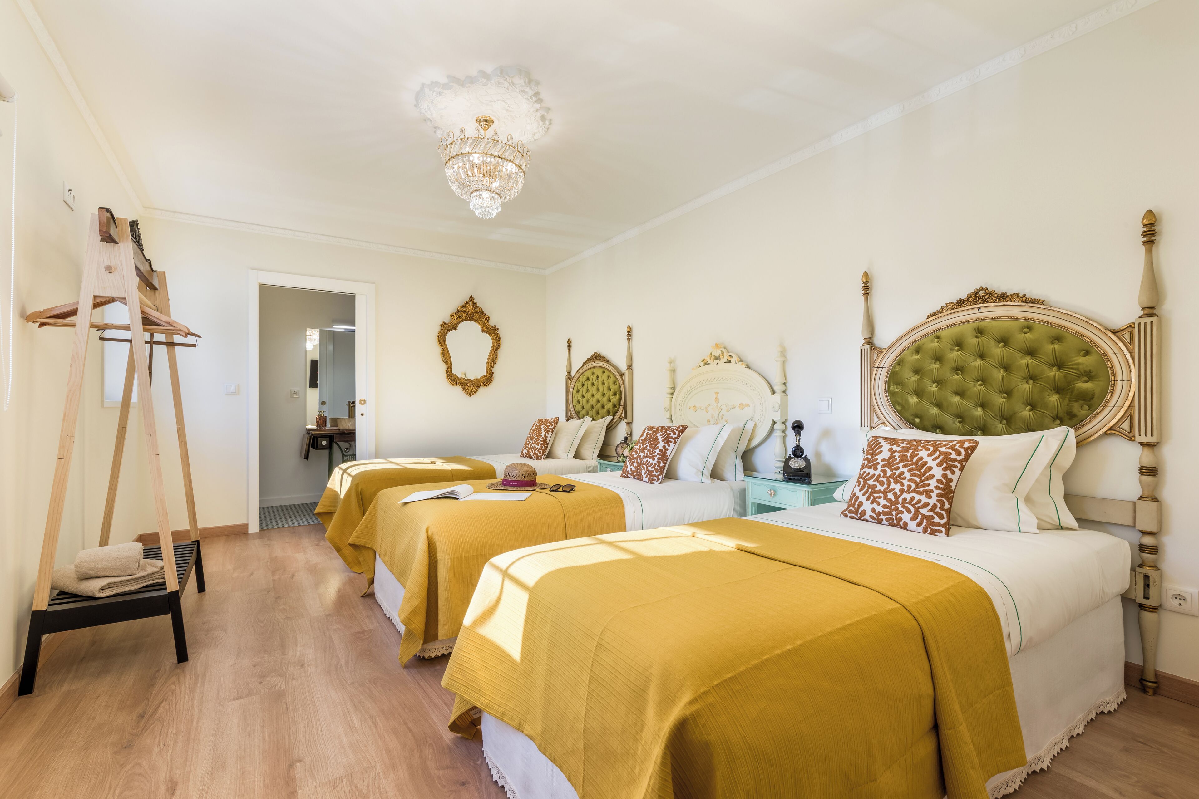 2 bedrooms, iron/ironing board, Internet, bed sheets