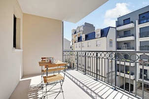 Apartment | Outdoor dining