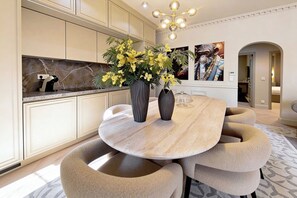 Apartment | Dining - Modern, A/C Apartment - 2bdr/4p - Cannes/beach (Cannes)