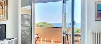 Roses House - One Bedroom Apartment, Sleeps 2