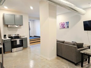 Interior - Novel King Suite- Central West End near SLU 101 (St. Louis)