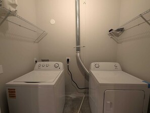 Interior - Novel King Suite- Central West End near SLU 101 (St. Louis)