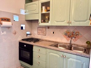 Kitchen / Dining Room - Del sorriso e delle rondini by Interhome (Villasimius)
