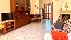 TV - Del sorriso e delle rondini by Interhome (Villasimius)
