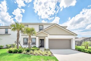 House (6 Bedrooms) | Interior - Upstay Lakefront Home w Pool Cinema, Games, BBQ (Kissimmee)