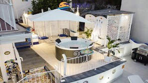 Outdoor spabad