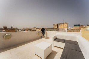 Terrace/patio - Charming Bormla Stay | Terrace BBQ & Pool Table (Cospicua)